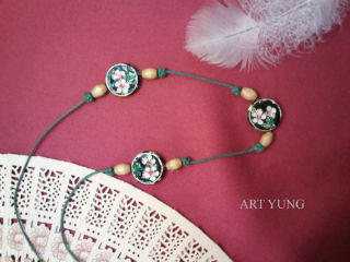 collier COL8