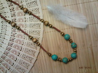 collier COL18