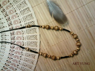 collier COL16